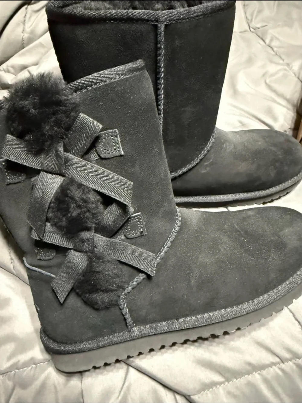 UGG Black Short Bow-Back Shearling Ankle Boots